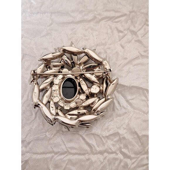 VTG Juliana Hematite & Clear Rhinestones with Molded Rose Cameo Brooch Ref#3933 - Picture 8 of 10
